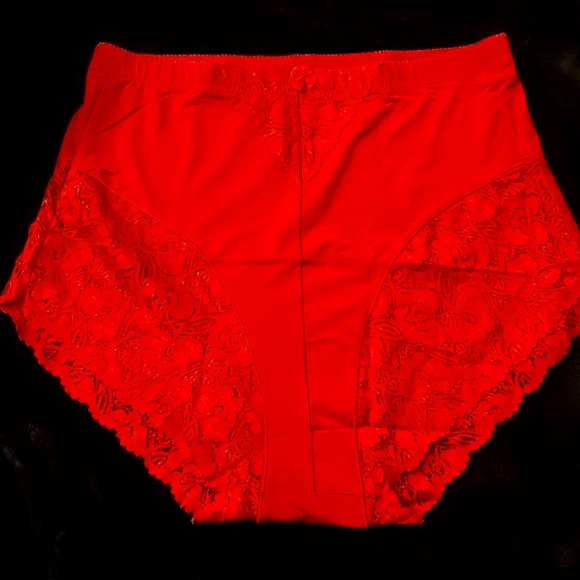 Plus red lace full coverage Tummy control panty - Picture 1 of 2
